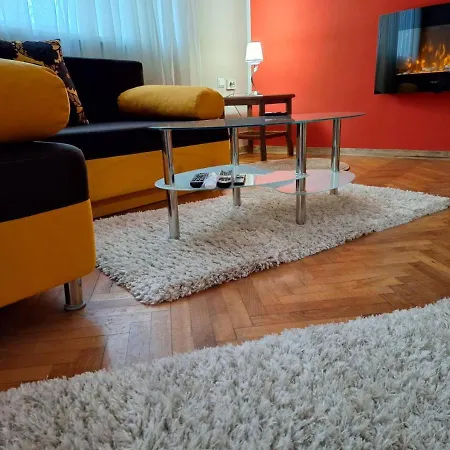 Cozy In The Heart Of Διαμέρισμα